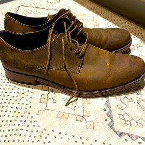 Men’s dress shoes